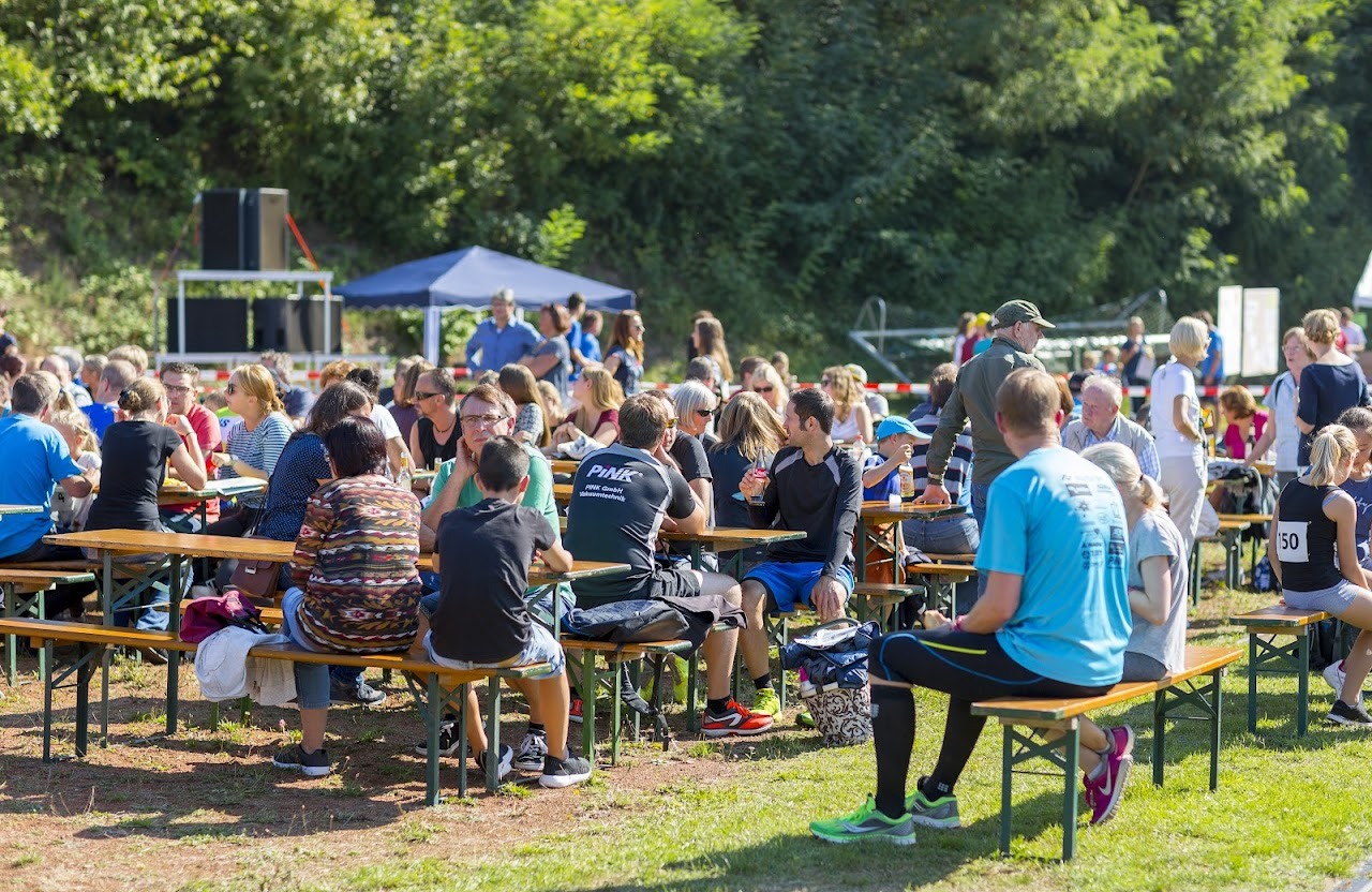 Bild vom 9. Benefizlauf im Jahr 2016. Dies ist das 22. Bild.